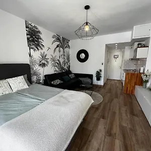 https://lux-apartment.1costadelsol.com